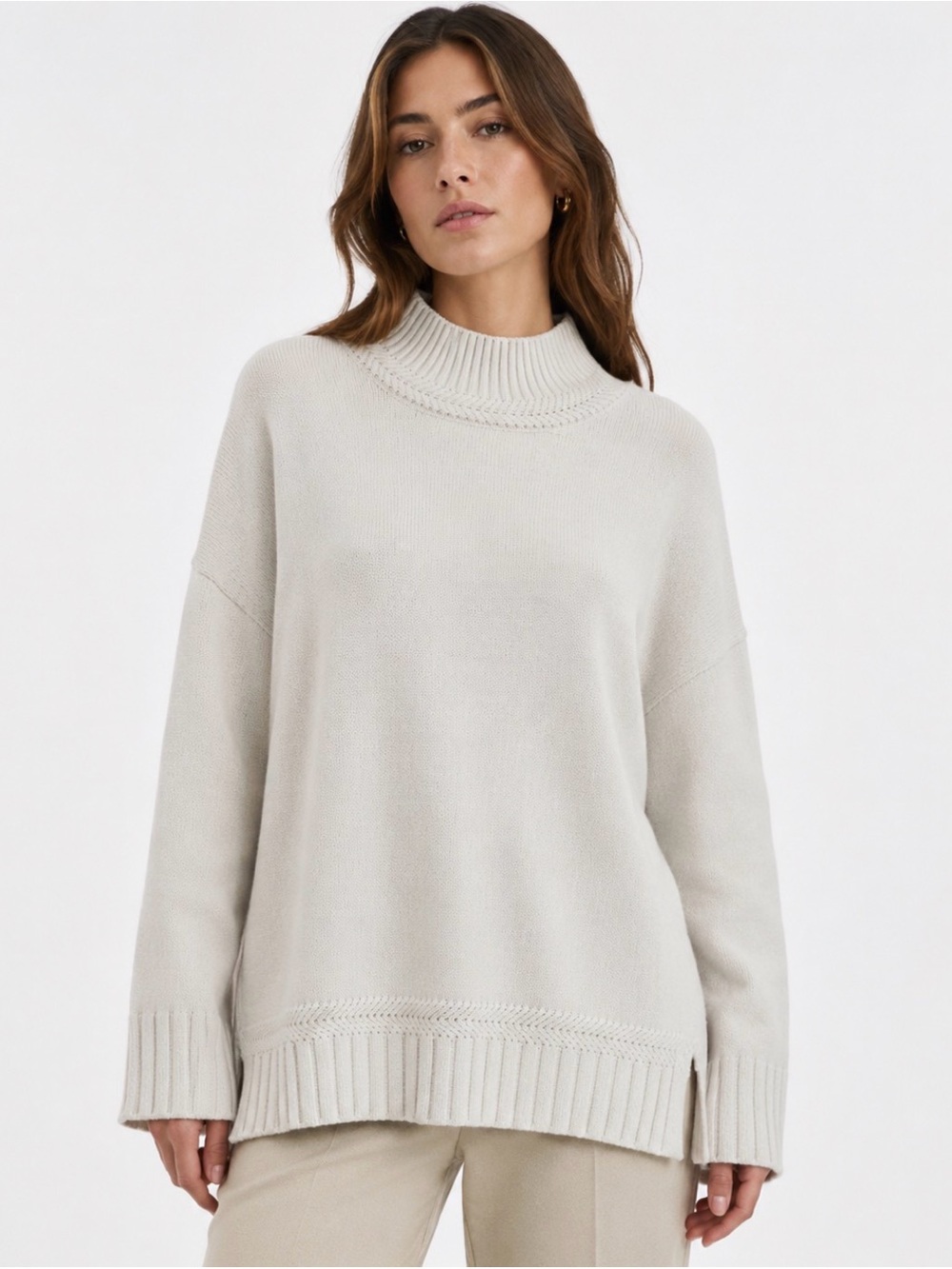 NWT Tahari Ivory Mock Neck Oversized Knit Sweater Size Large Side Slits